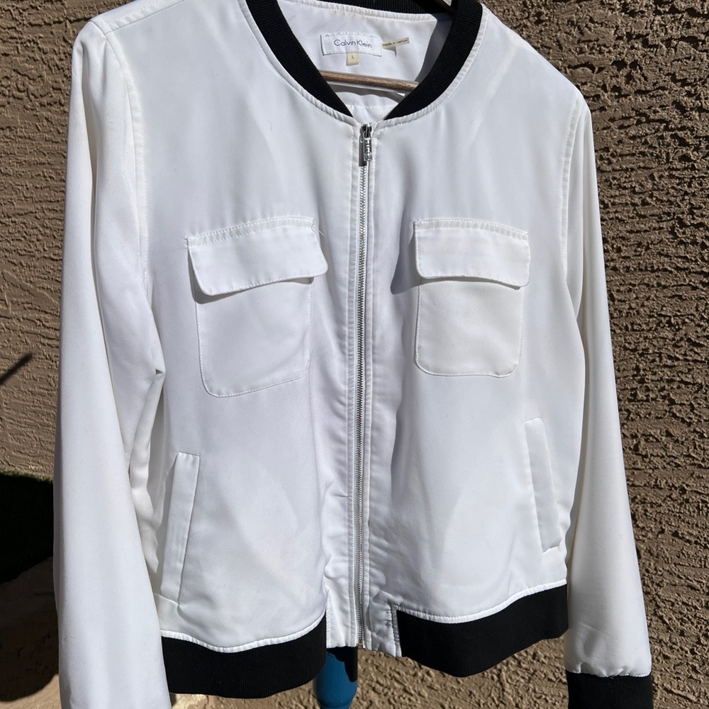 Calvin Klein Classic White Top